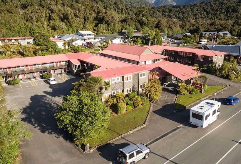 Heartland Hotel Glacier Country