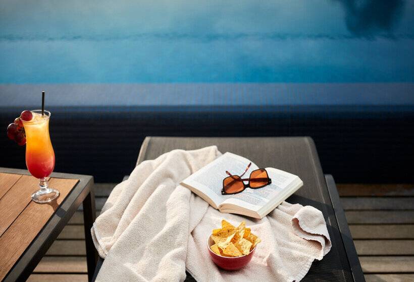 هتل Dom Jose Beach