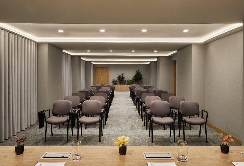 هتل Dom Jose Beach