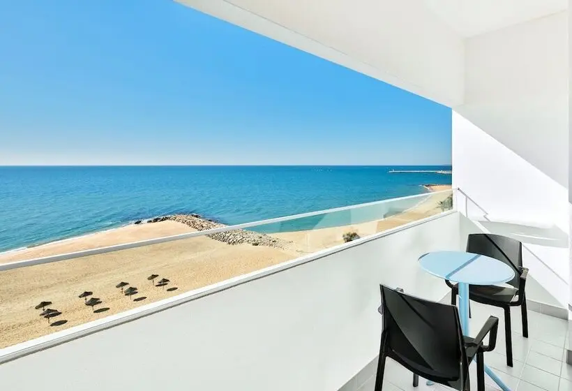 Hotelli Dom Jose Beach