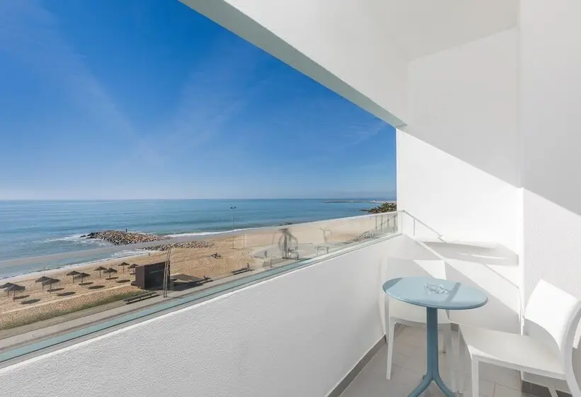 Hotelli Dom Jose Beach