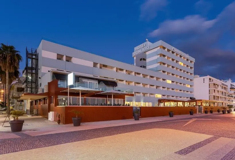 Hotelli Dom Jose Beach