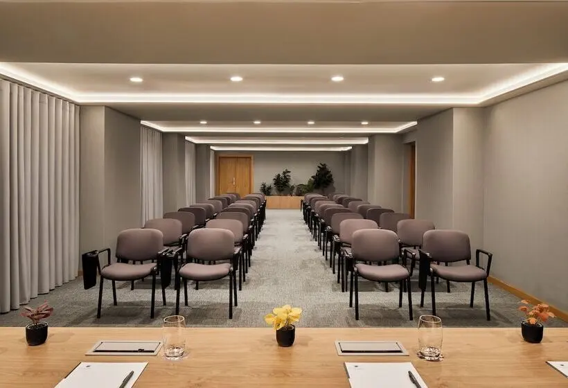 Hotelli Dom Jose Beach