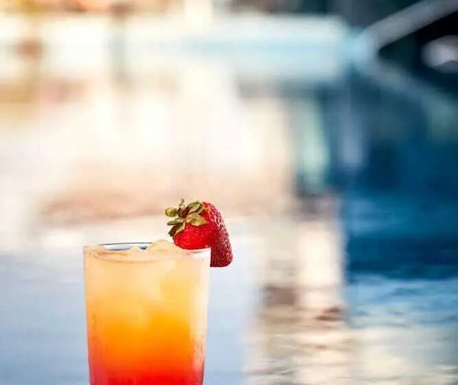 Hotelli Dom Jose Beach