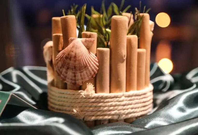 هتل Faro & Beach Club