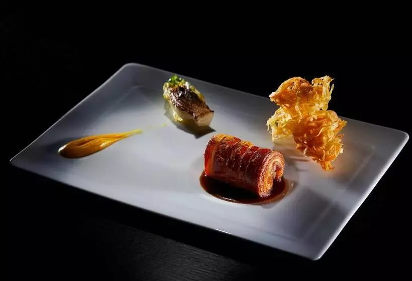 هتل Faro & Beach Club