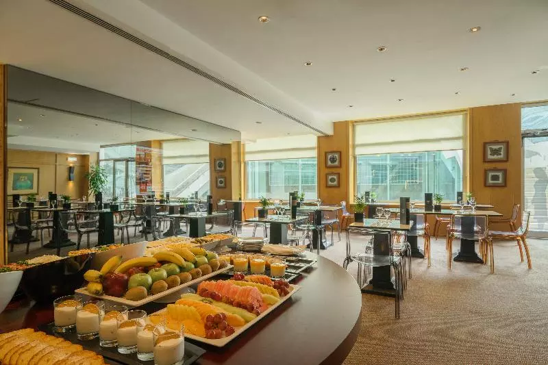 هتل Hf Fenix Lisboa