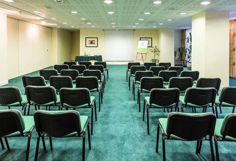 Hotel Holiday Inn Lisbon, An Ihg