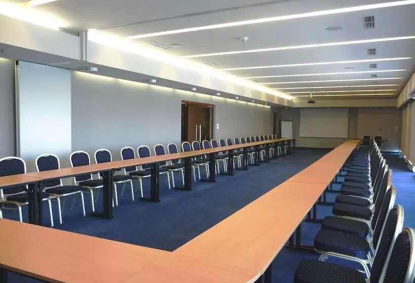 هتل Hp Park Poznań Malta