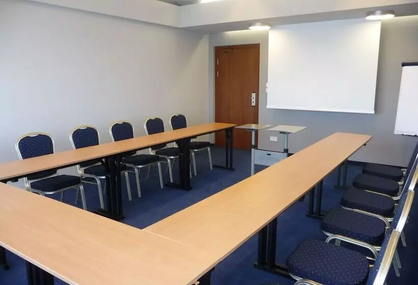 هتل Hp Park Poznań Malta