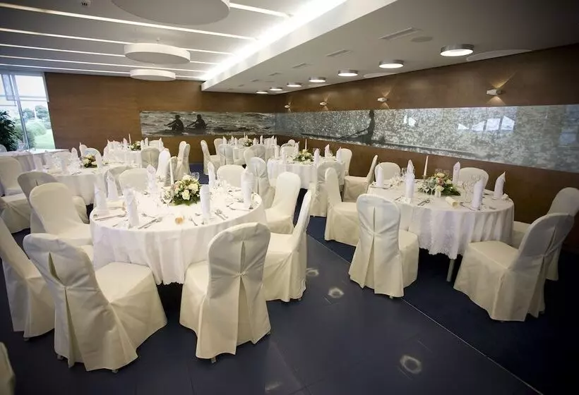 هتل Hp Park Poznań Malta