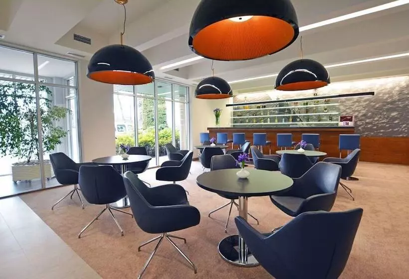 هتل Hp Park Poznań Malta