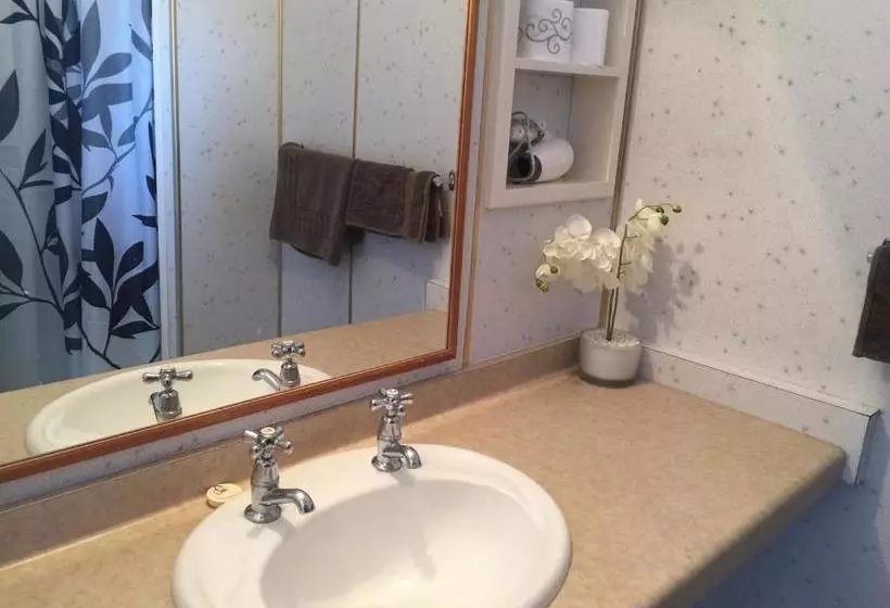 ホテル Mid City Motor Lodge