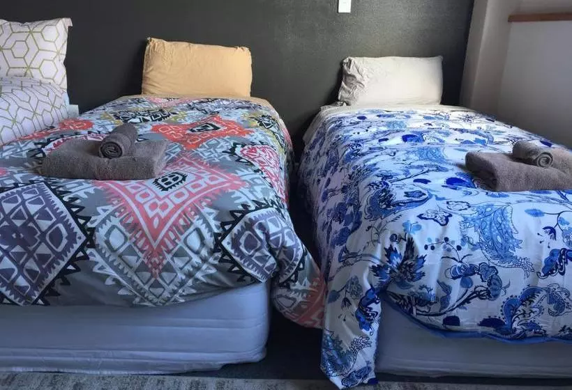 ホテル Mid City Motor Lodge