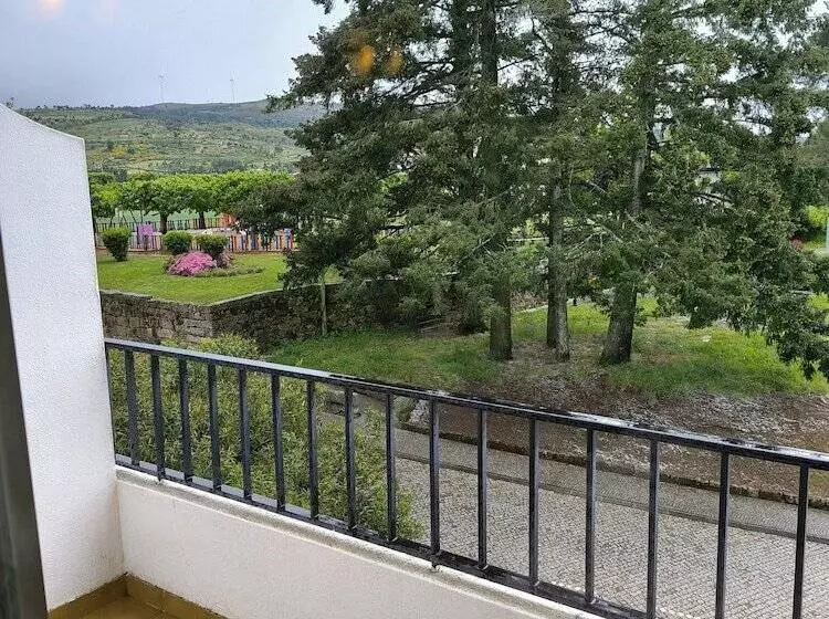 Отель Mira Serra