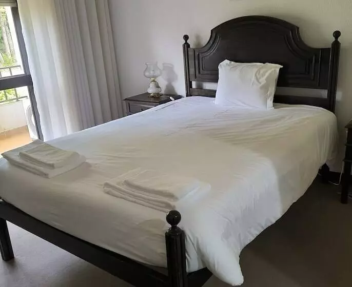 Отель Mira Serra