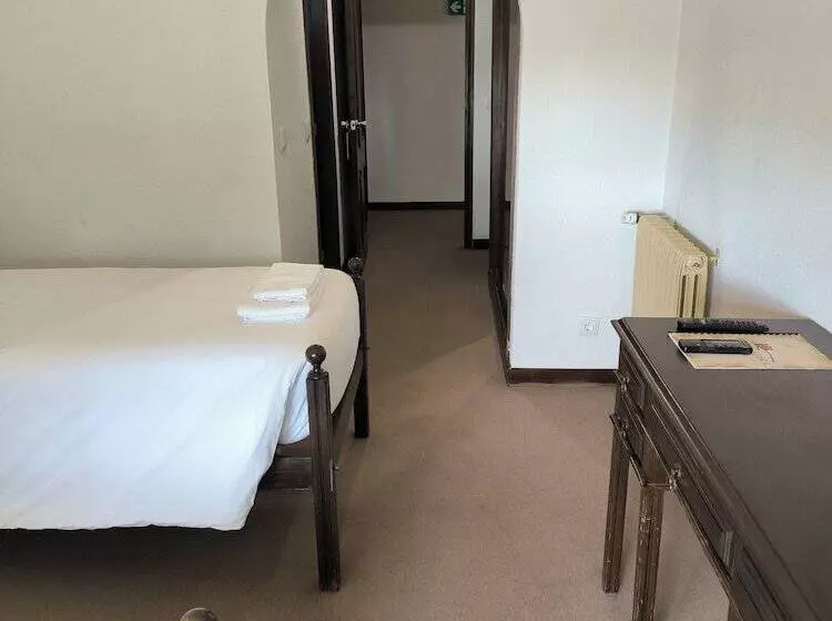 Отель Mira Serra