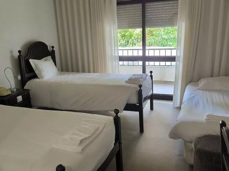 Отель Mira Serra