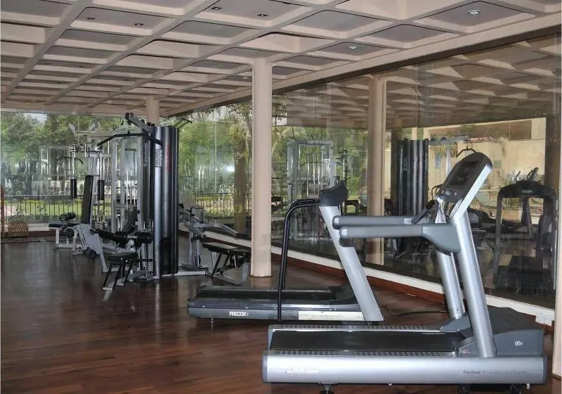 هتل Peshawar Serena