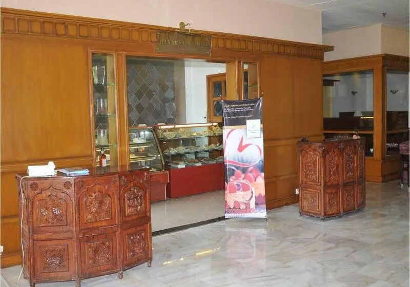 هتل Peshawar Serena