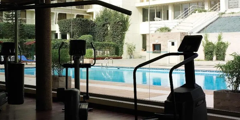 هتل Peshawar Serena