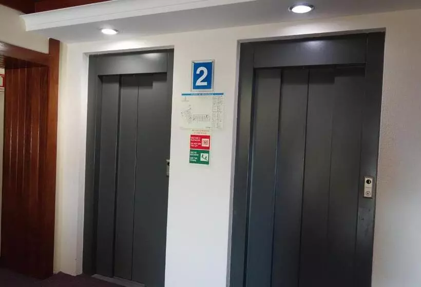 Отель Senhora Do Castelo