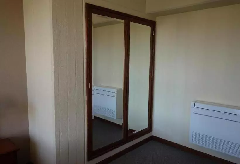 Отель Senhora Do Castelo