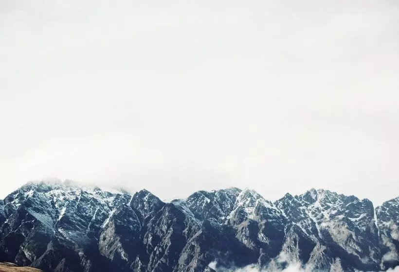 فندق Sherwood Queenstown