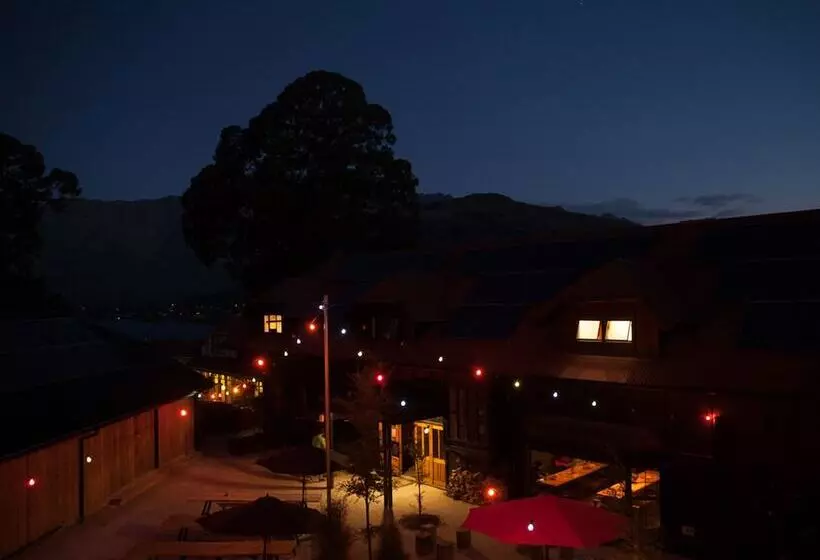 فندق Sherwood Queenstown