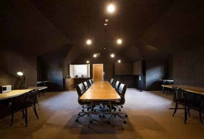 فندق Sherwood Queenstown