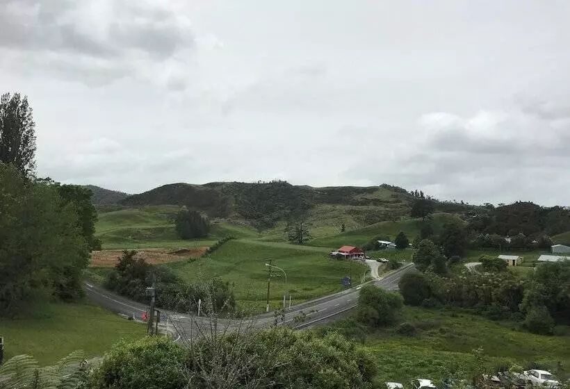 ホテル Waitomo Caves Guest Lodge