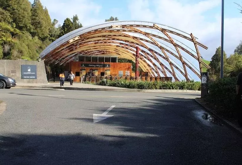 ホテル Waitomo Caves Guest Lodge