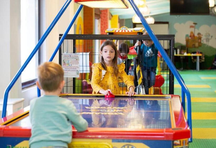 בית מלון כפרי Alpin Resort