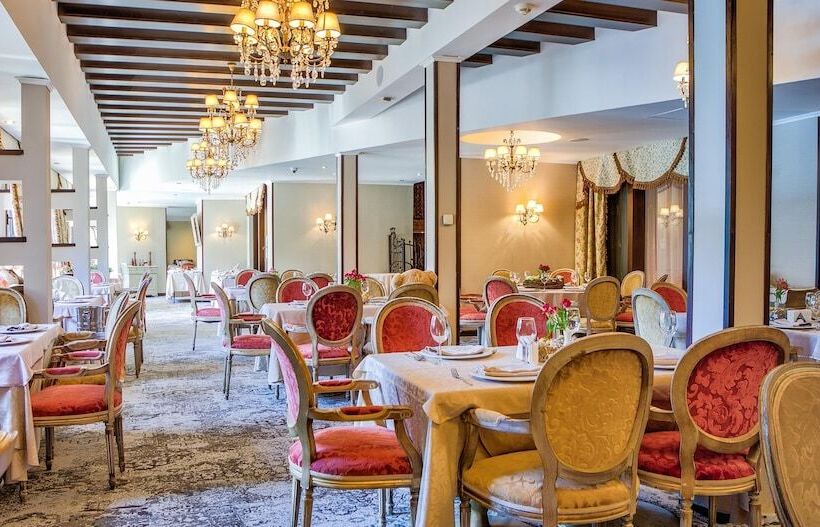 בית מלון כפרי Alpin Resort