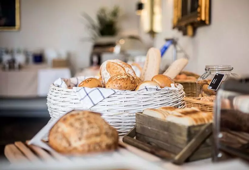 First Hotel Christian Iv