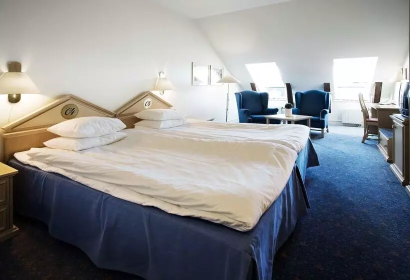 First Hotel Christian Iv