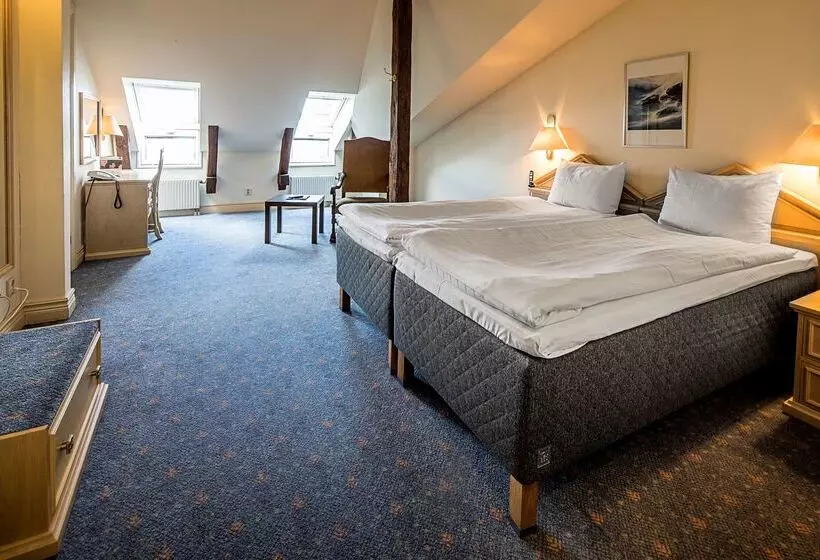 First Hotel Christian Iv