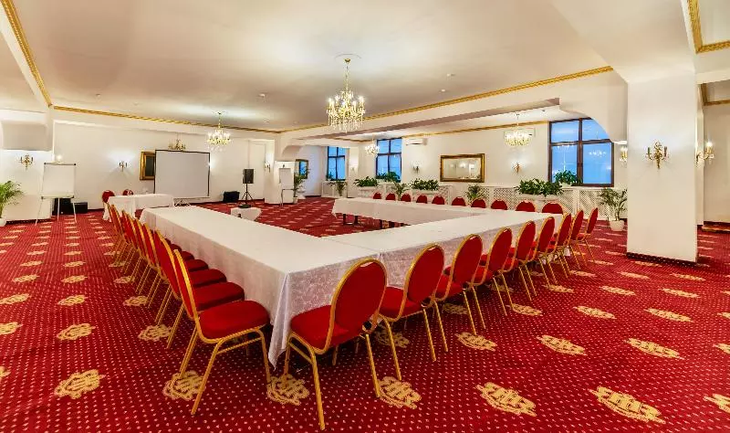 酒店 Imparatul Romanilor