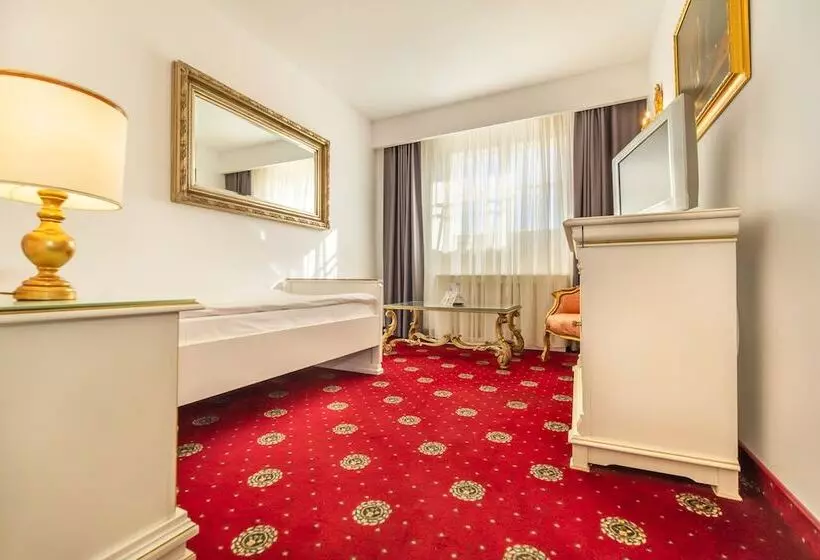 酒店 Imparatul Romanilor