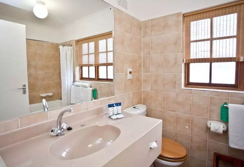 Protea Hotel By Marriott Oudtshoorn Riempie Estate