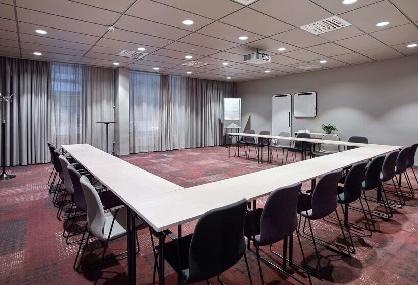 فندق Scandic Borlange