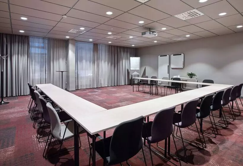 Otel Scandic Borlange