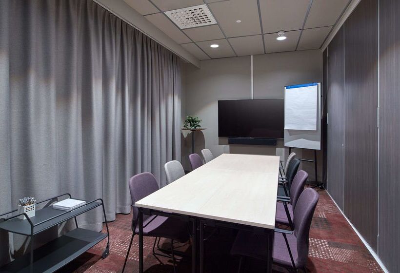 فندق Scandic Borlange