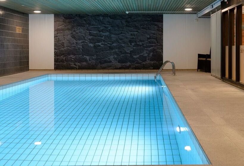 فندق Scandic Borlange