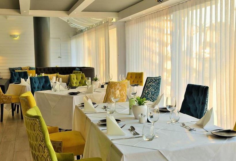 Peninsula All Suite Hotel By Dream Resorts