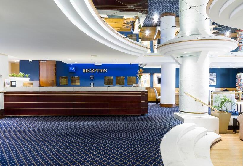 Peninsula All Suite Hotel By Dream Resorts