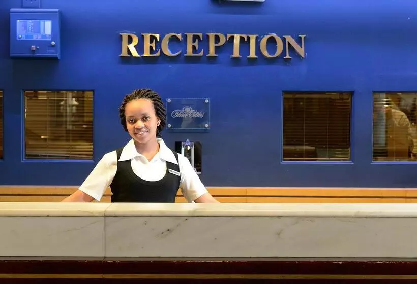 Peninsula All Suite Hotel By Dream Resorts