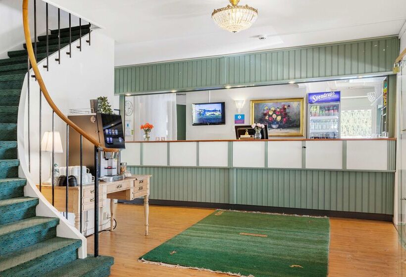 L Frykenstrand; Sure Hotel Collection By Best Western