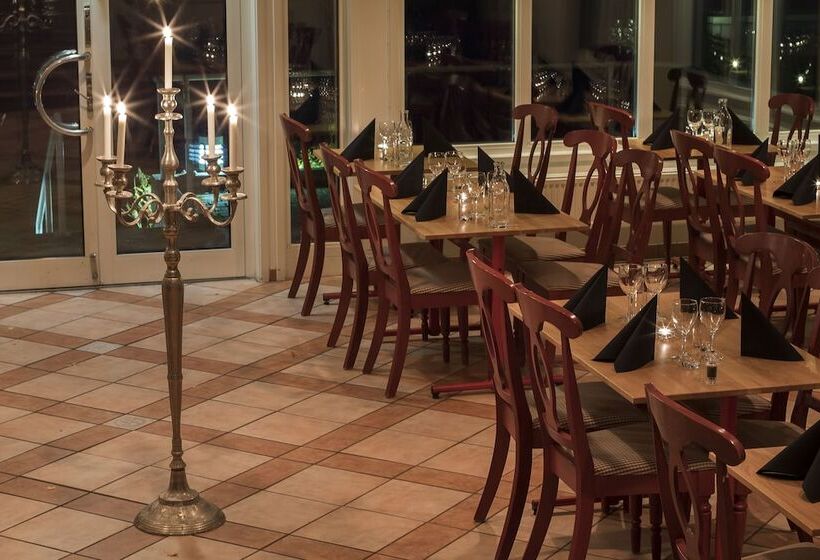 L Frykenstrand; Sure Hotel Collection By Best Western