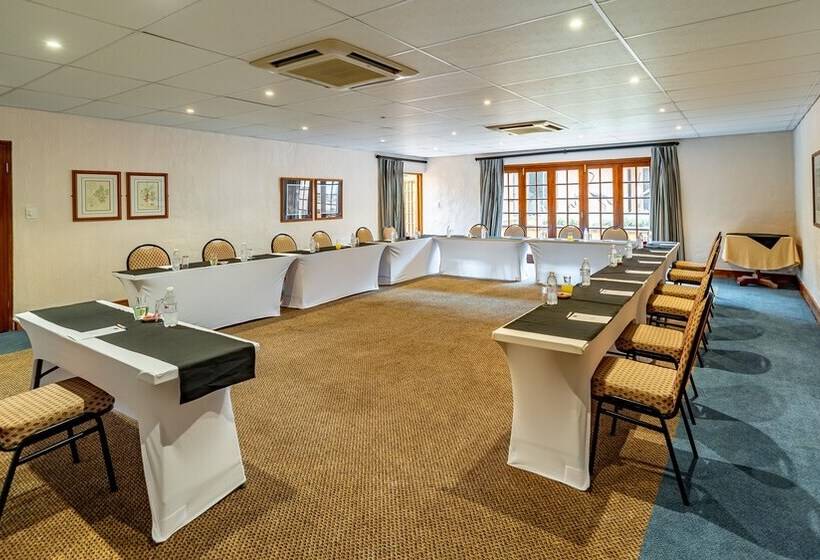 African Sky Hotels   Pine Lake Inn